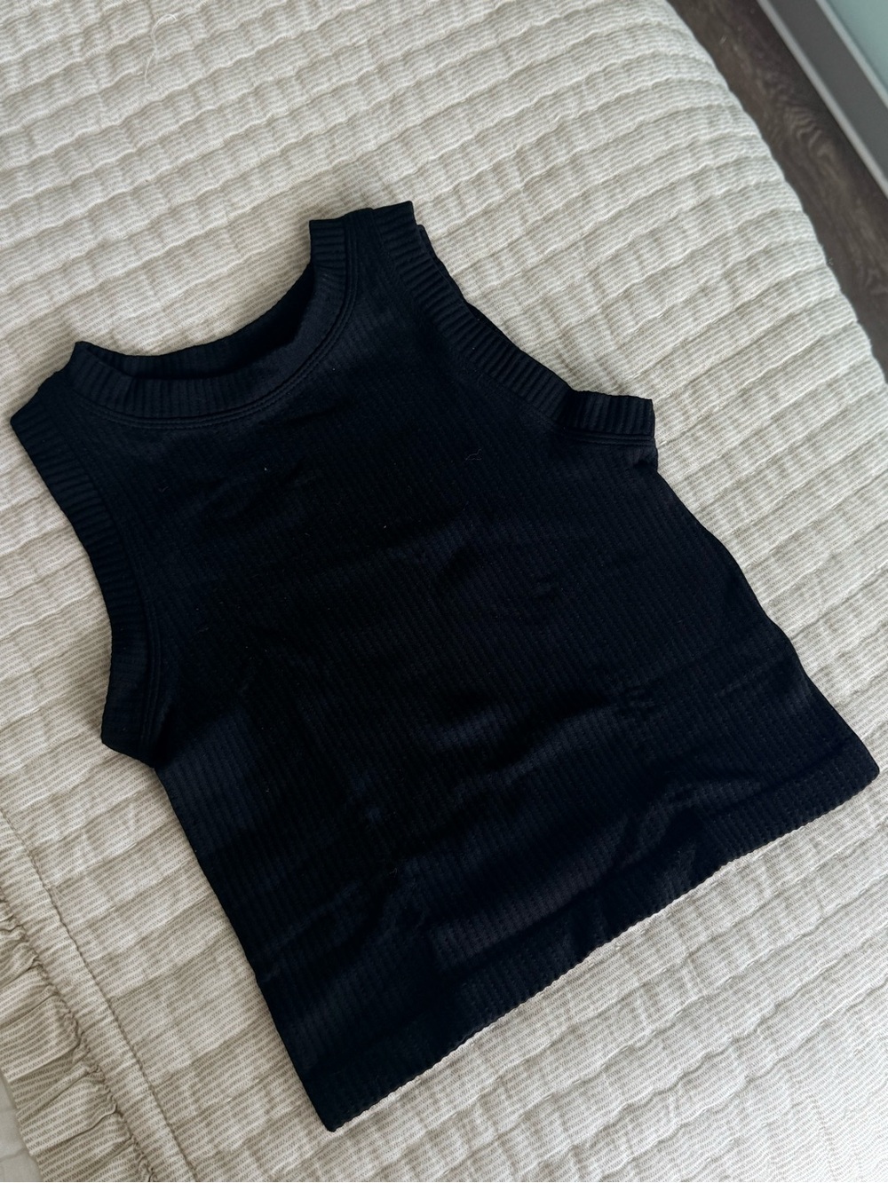 Black Ribbed Cropped Tank